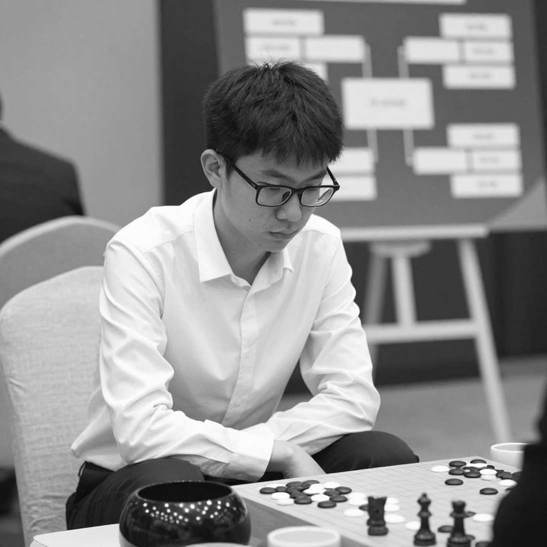 FRITZ 20 và khoảng trống phía sau tuyên bố cách mạng huấn luyện của ChessBase