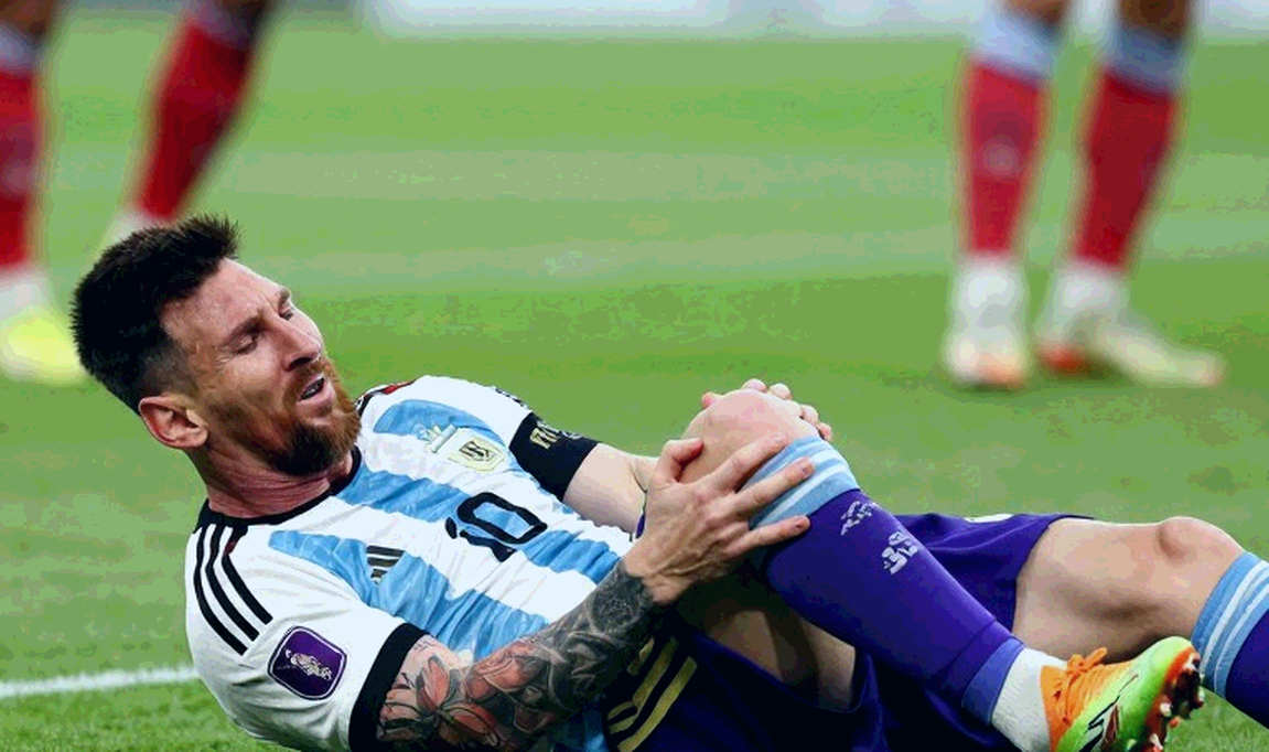 Đoàn Văn Hậu lĩnh án treo 4 trận V.League: Bản án câu lạc bộ và giới hạn của quyền lực kỷ luật Đoàn Văn Hậu lĩnh án treo 4 trận V.League: Bản án câu lạc bộ và giới hạn của quyền lực kỷ luật
