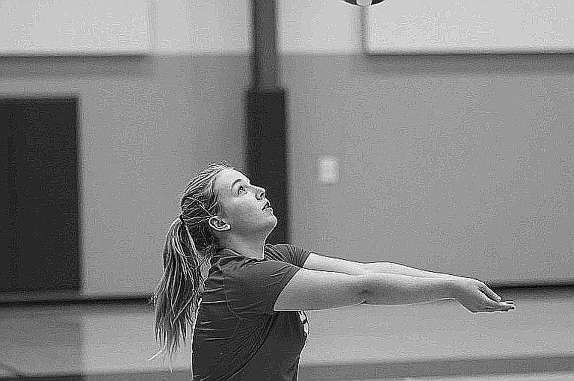 Cầu thủ 13 tuổi Qatar gây chấn động với 12 điểm và 5 pha tắc bóng ở Asian Volleyball Championship