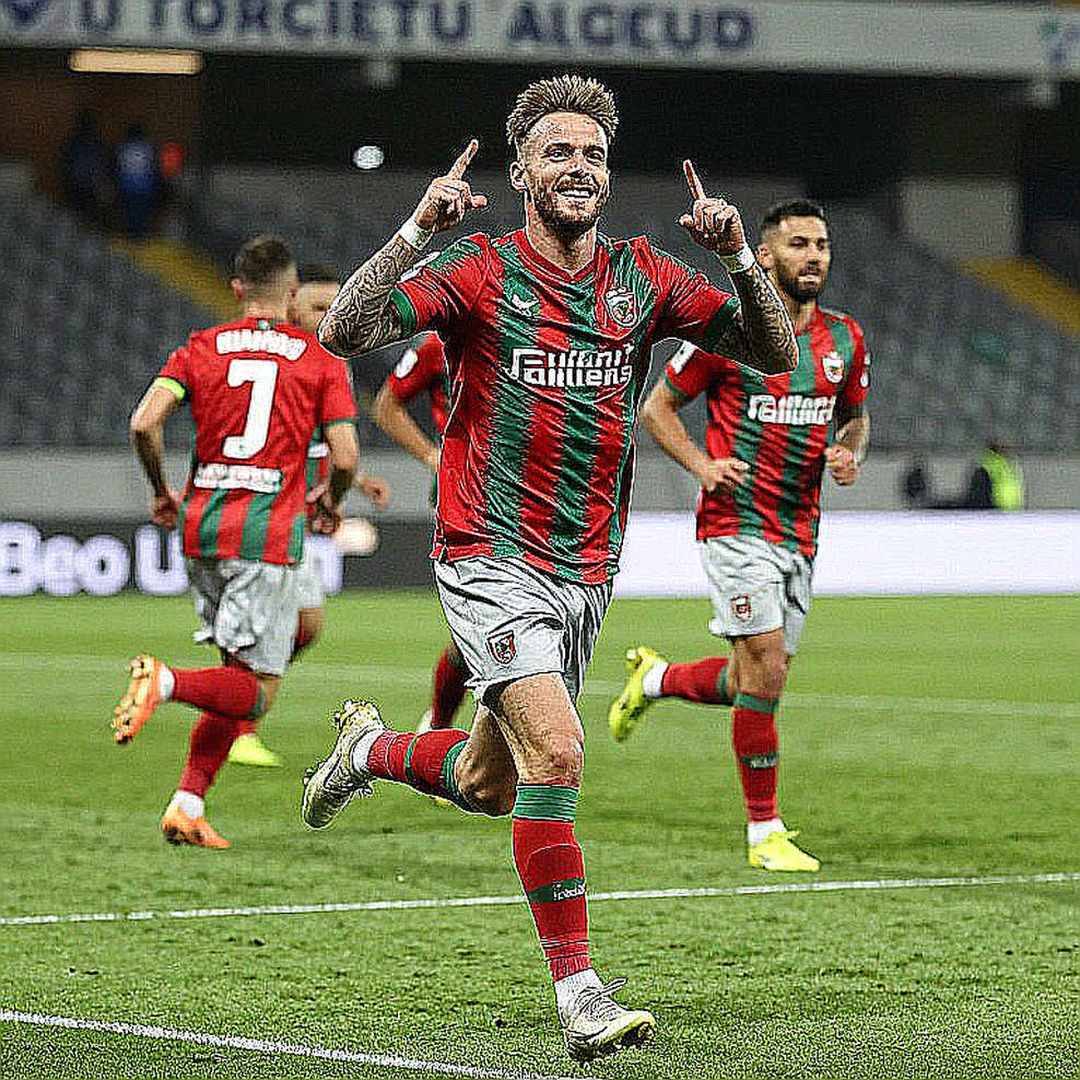 León 3–5 América: Năm con đường tới khung thành và vết nứt ở Nou Camp