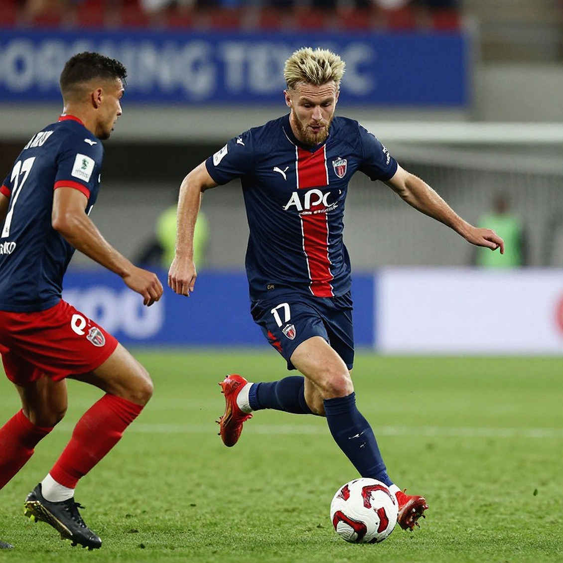 Vietnamese Football and the Lesson from Difference: When the Pitch Needs Stories that Touch the Heart More Than Just Statistics Vietnamese Football and the Lesson from Difference: When the Pitch Needs Stories that Touch the Heart More Than Just Statistics