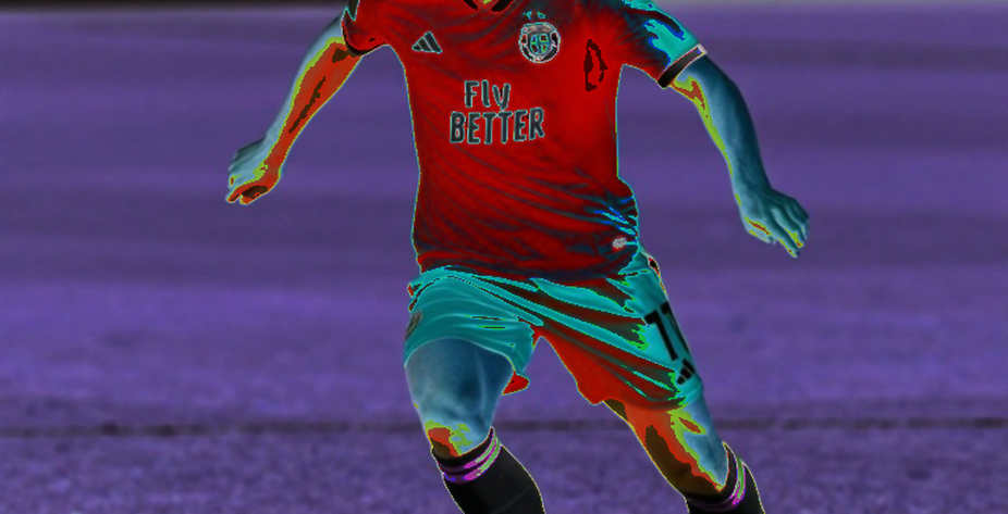 Febian Brandy: đứa trẻ bảy tuổi của Man Utd, cú điện thoại từ Barcelona và ngày giải nghệ ở tuổi 29 Febian Brandy: đứa trẻ bảy tuổi của Man Utd, cú điện thoại từ Barcelona và ngày giải nghệ ở tuổi 29