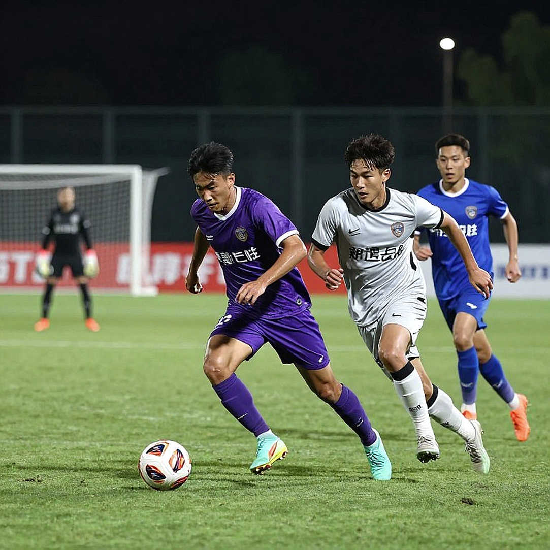 Wirtz, 116 triệu bảng và bài kiểm tra 56 trận: Carragher lên tiếng, dữ liệu lên tiếng